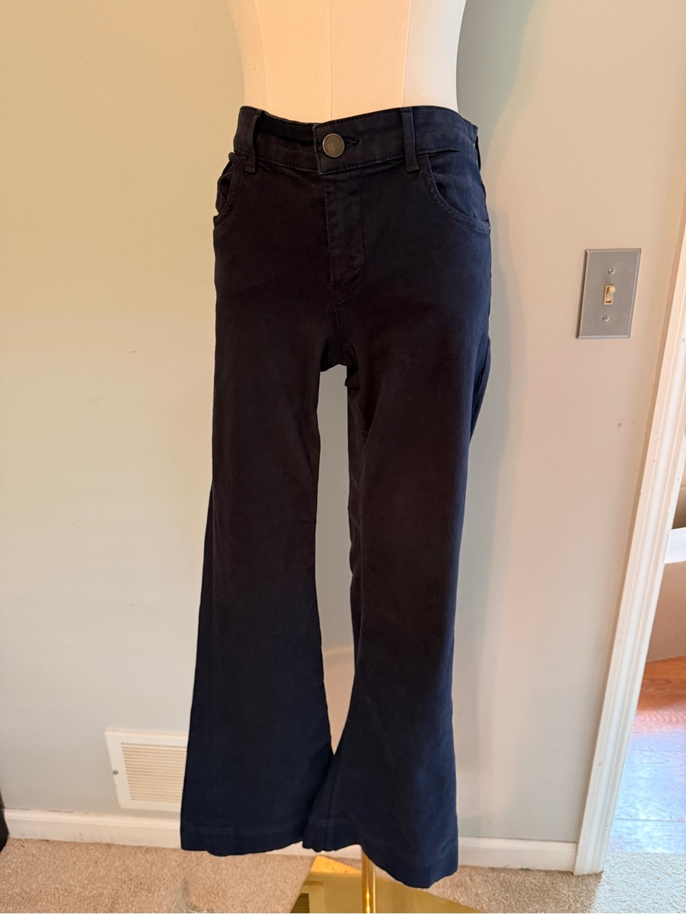 Alice + Olivia jeans